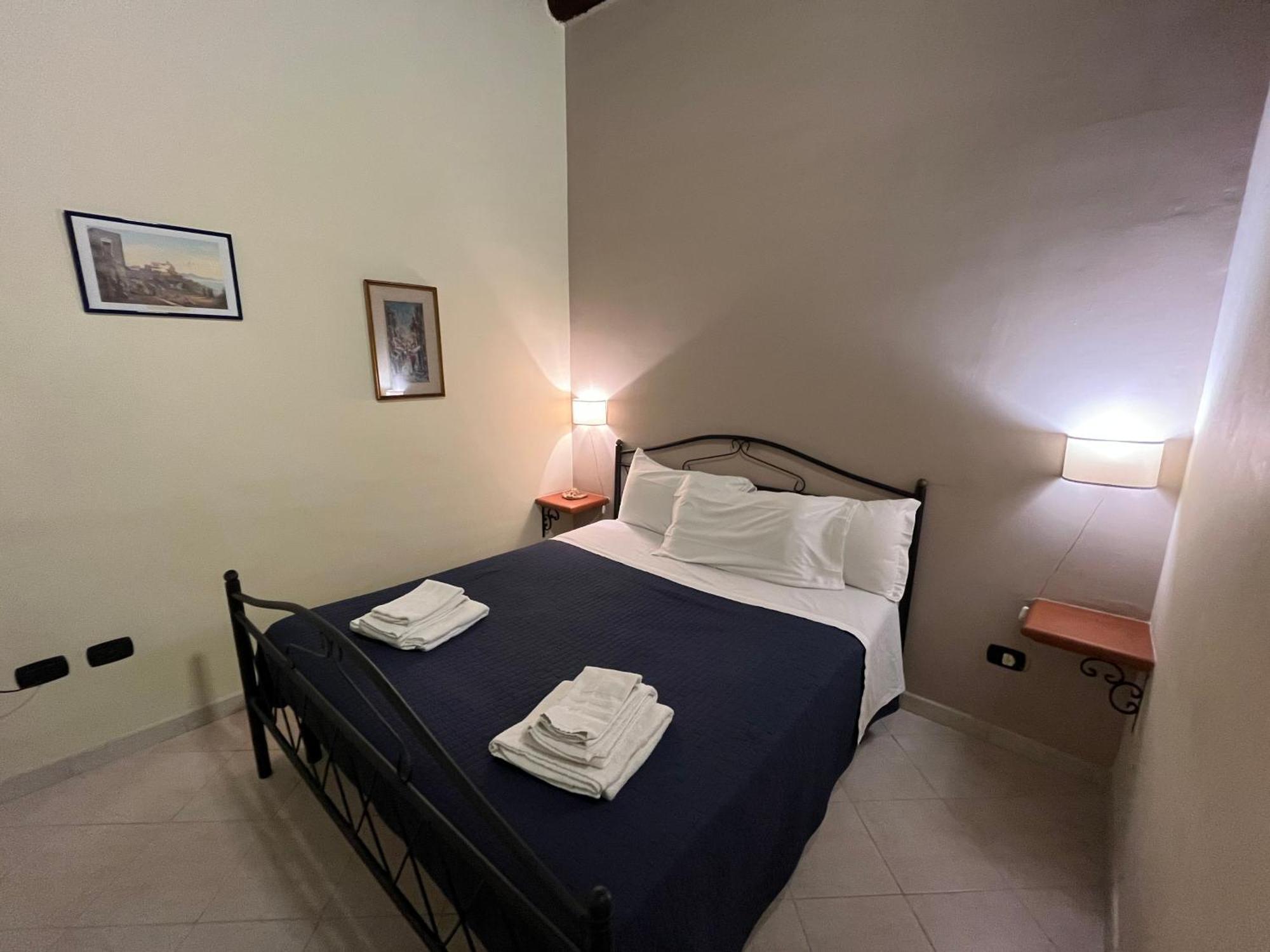 Case Cosi Apartments - Napoli Экстерьер фото